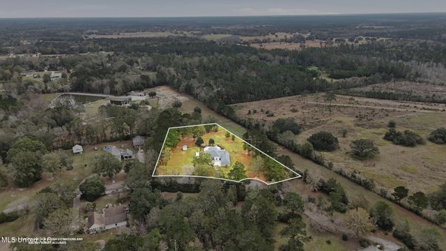 115 Oak Allee Drive, Picayune, MS 39466