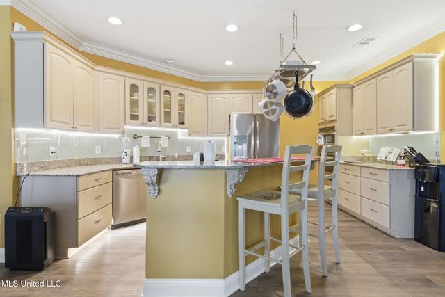 115 Oak Allee Drive, Picayune, MS 39466