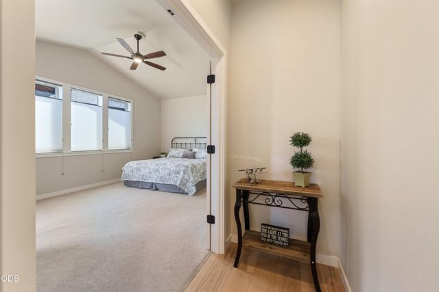63137 Iner Loop, Bend, OR 97701