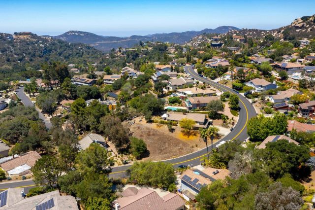 10021 Sage Hill Way 161, Escondido, CA 92026