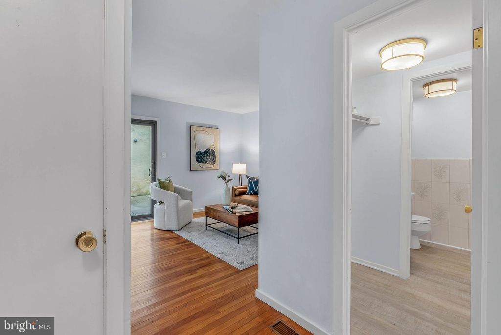 956 S FRONT ST, PHILADELPHIA, PA 19147 — photo 5