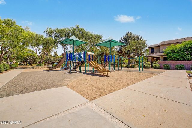 905 S OSBORN Lane, Gilbert, AZ 85296