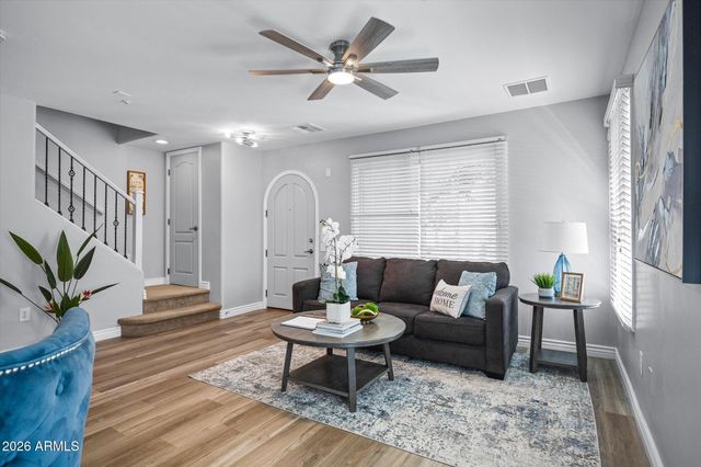 905 S OSBORN Lane, Gilbert, AZ 85296