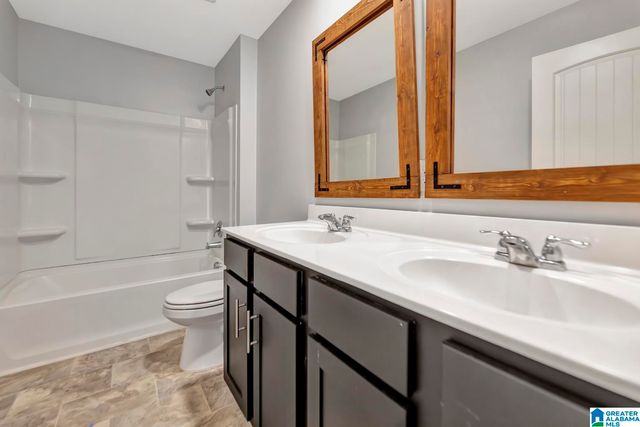 216 CHELSEA PARK ROAD, Chelsea, AL 35043