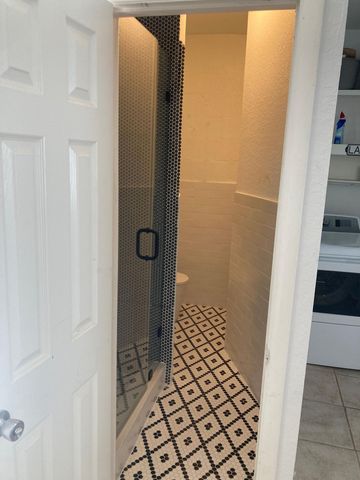 5101 Spruce Avenue, West Palm Beach, FL 33407