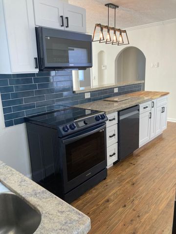 5101 Spruce Avenue, West Palm Beach, FL 33407