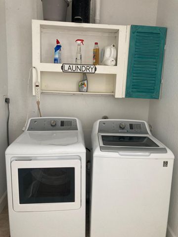 5101 Spruce Avenue, West Palm Beach, FL 33407