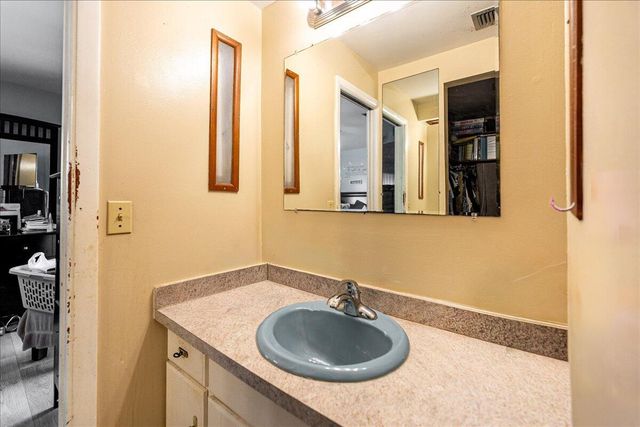 6901 Salerno Road, Fort Pierce, FL 34951