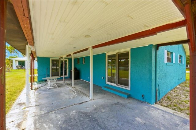 6901 Salerno Road, Fort Pierce, FL 34951