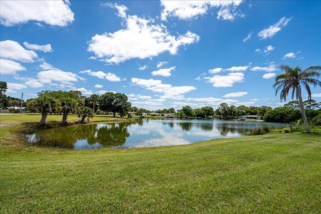 6901 Salerno Road, Fort Pierce, FL 34951