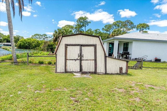 6901 Salerno Road, Fort Pierce, FL 34951