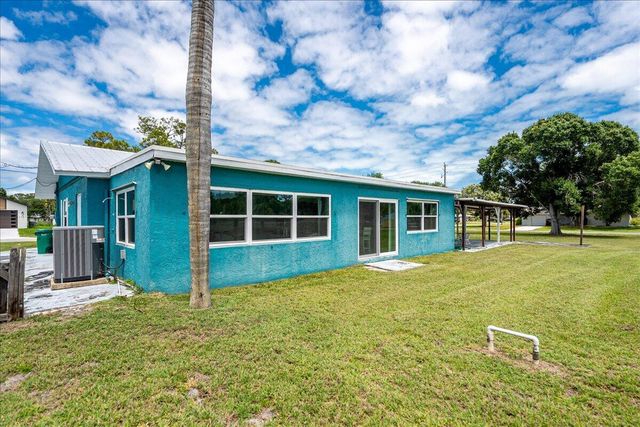 6901 Salerno Road, Fort Pierce, FL 34951