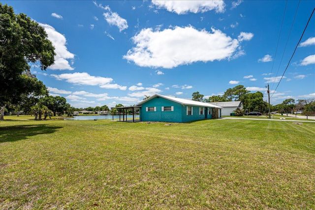 6901 Salerno Road, Fort Pierce, FL 34951