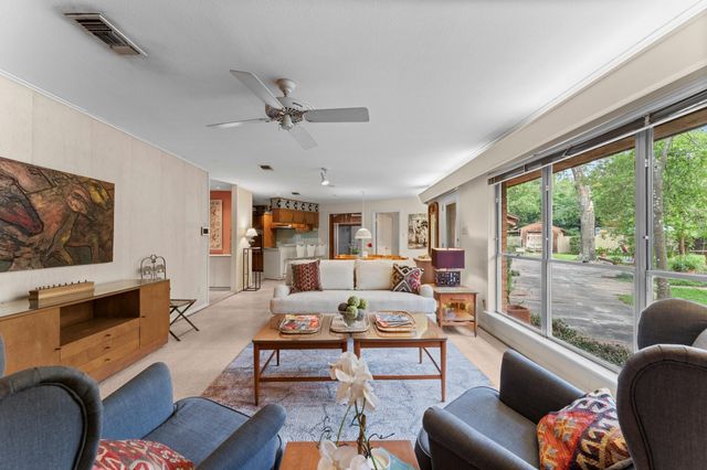 9809 Neuens Road, Houston, TX 77080