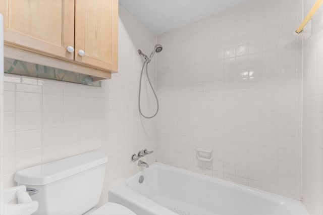 9809 Neuens Road, Houston, TX 77080