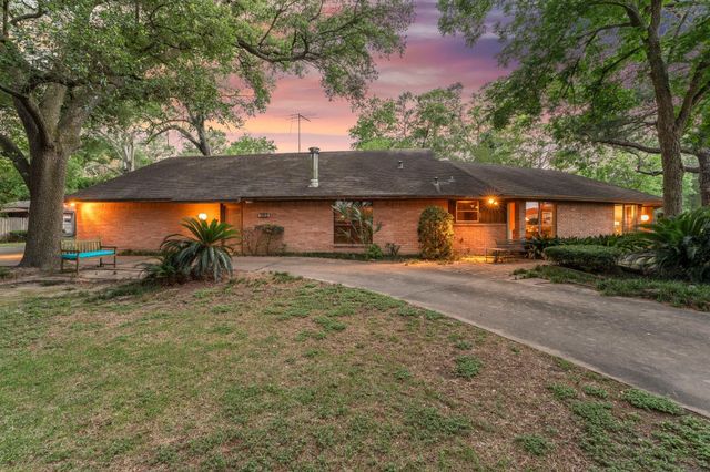 9809 Neuens Road, Houston, TX 77080