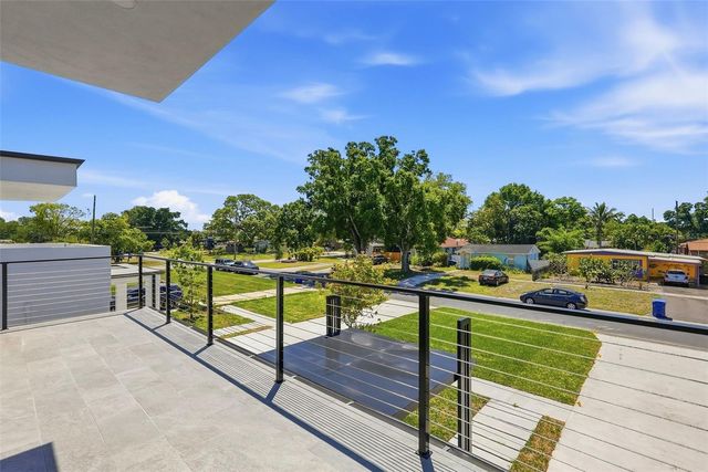 2525 18TH AVENUE N, St Petersburg, FL 33713