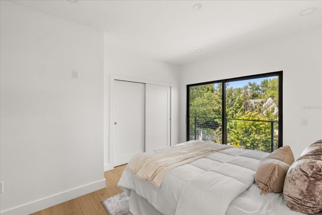 2525 18TH AVENUE N, St Petersburg, FL 33713