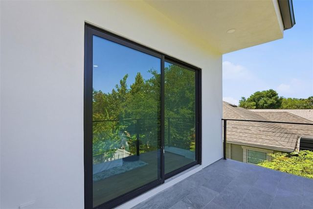 2525 18TH AVENUE N, St Petersburg, FL 33713