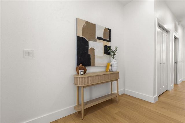 2525 18TH AVENUE N, St Petersburg, FL 33713