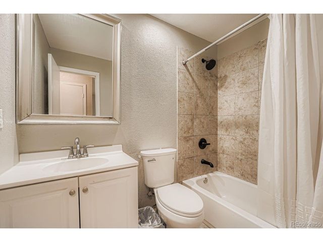 3155 S Norfolk St, Aurora, CO 80013