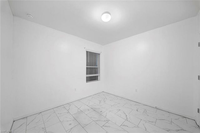 10464 canal brook LN, Lehigh Acres, FL 33936