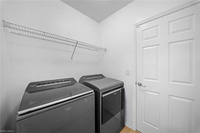 10464 canal brook LN, Lehigh Acres, FL 33936