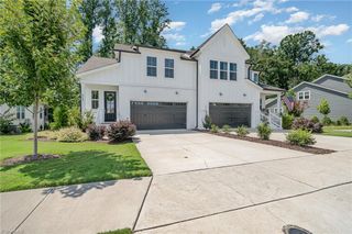 5146 Whaitley Lane, Greensboro, NC 27407