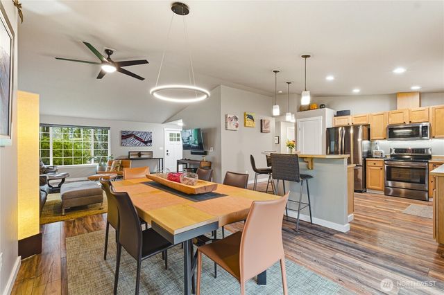 100 W Wivell Road, Shelton, WA 98584