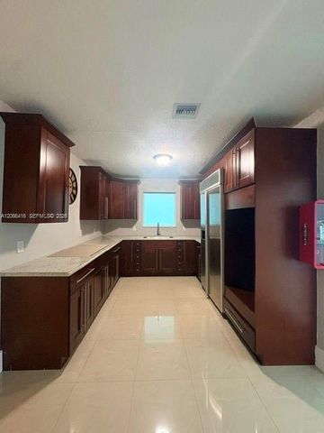 3221 SW 107th Avenue, Miami, FL 33165