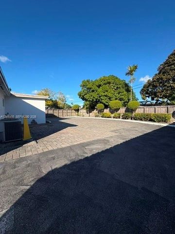 3221 SW 107th Avenue, Miami, FL 33165