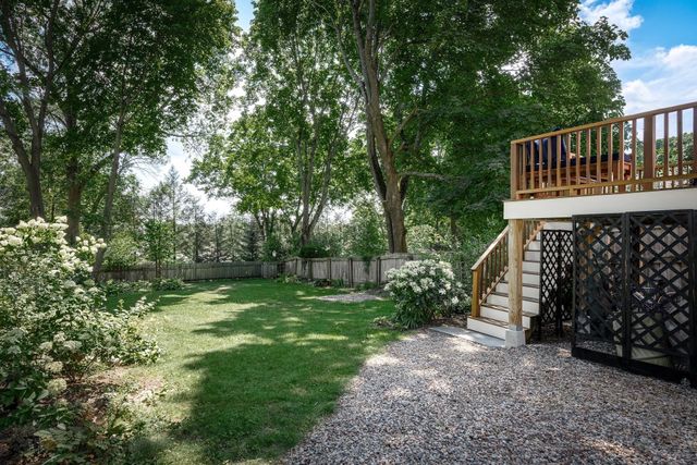 24 High St, Ipswich, MA 01938