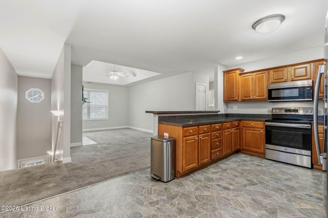 9511 Rustling Tree Way UNIT 202, Louisville, KY 40291