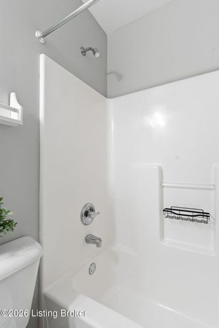 9511 Rustling Tree Way UNIT 202, Louisville, KY 40291