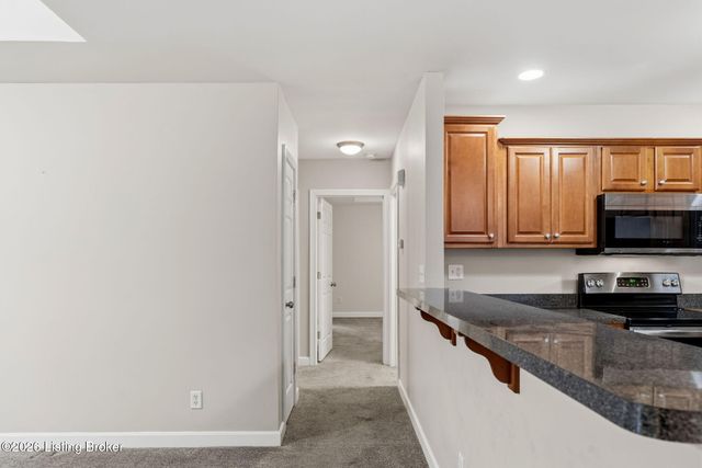 9511 Rustling Tree Way UNIT 202, Louisville, KY 40291