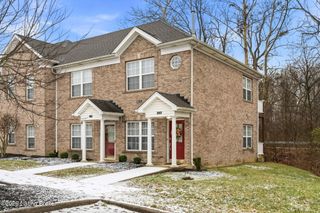 9511 Rustling Tree Way UNIT 202, Louisville, KY 40291