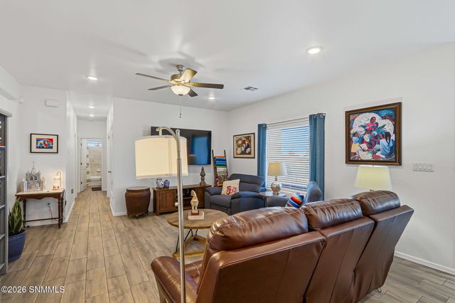 7030 Aretha Way, Las Cruces, NM 88012