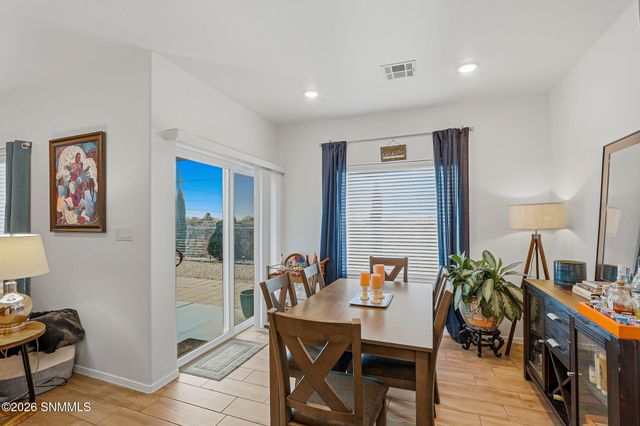 7030 Aretha Way, Las Cruces, NM 88012