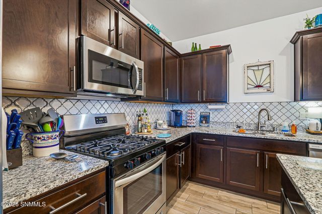 7030 Aretha Way, Las Cruces, NM 88012