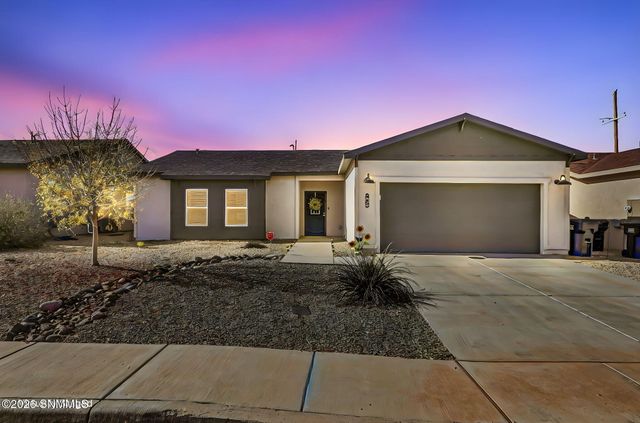 7030 Aretha Way, Las Cruces, NM 88012