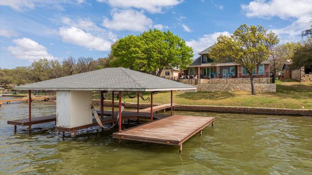 3917 Buena Vista Circle, Granbury, TX 76049