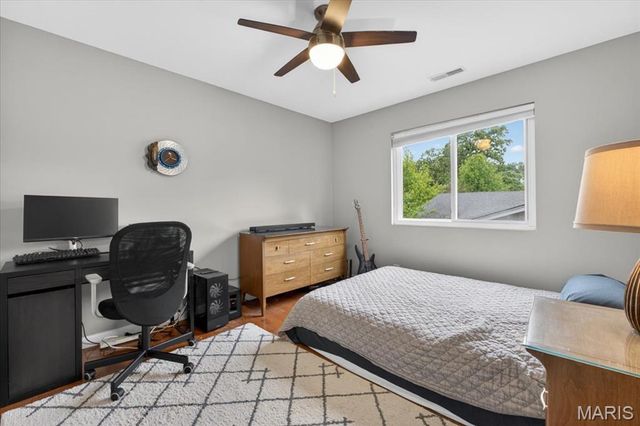 11904 Mattox Court, St Louis, MO 63131