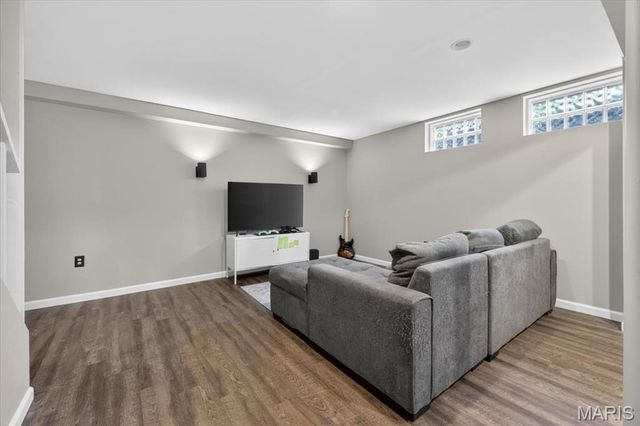 11904 Mattox Court, St Louis, MO 63131