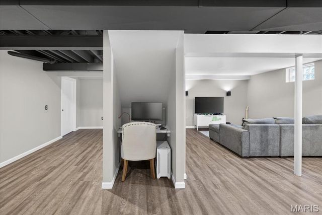 11904 Mattox Court, St Louis, MO 63131