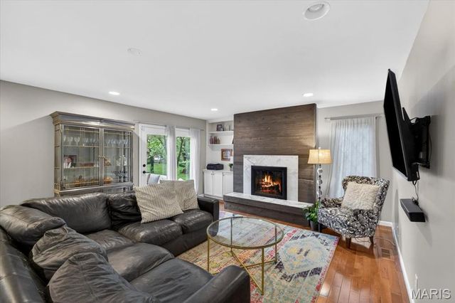 11904 Mattox Court, St Louis, MO 63131