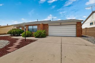 1517 HUMMINGBIRD Road NE, Rio Rancho, NM 87144