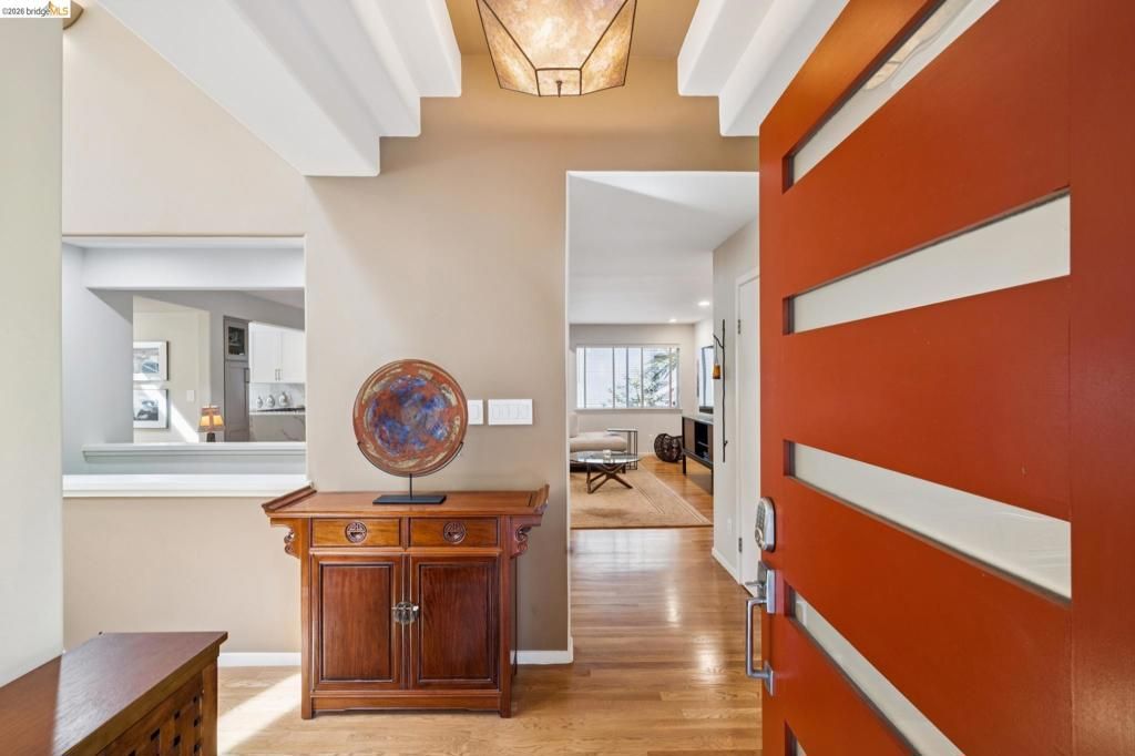 Image 3 of property listing at 2929 HOLYROOD DRIVE, Oakland, CA 94611