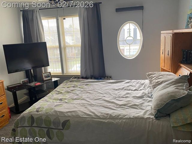 7305 Gateway Drive, West Bloomfield, MI 48322