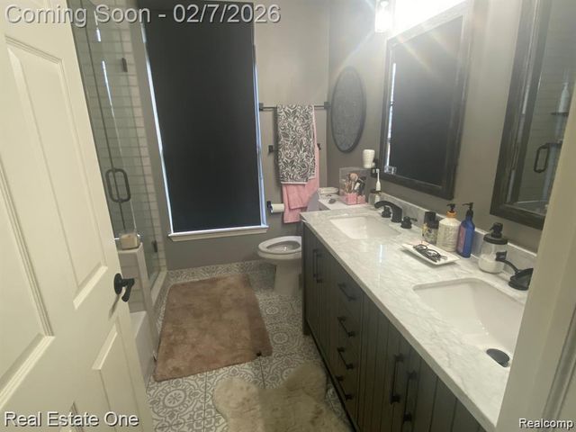 7305 Gateway Drive, West Bloomfield, MI 48322