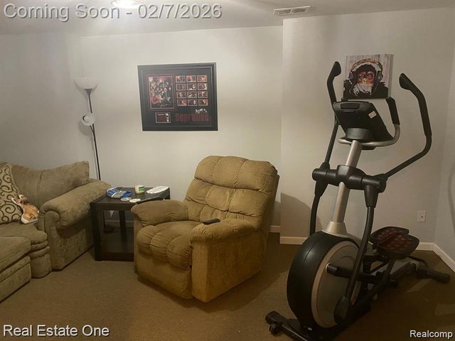 7305 Gateway Drive, West Bloomfield, MI 48322